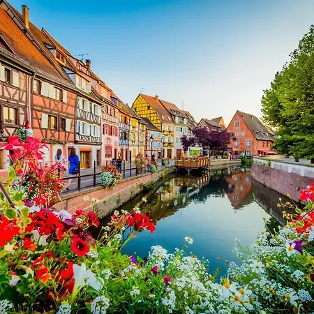 Des Trois Chateaux *