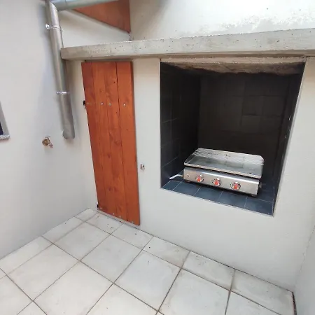 Des Trois Chateaux *